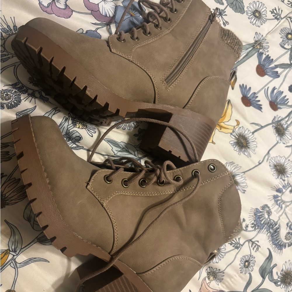 Pink Lily Tan Ankle Boots